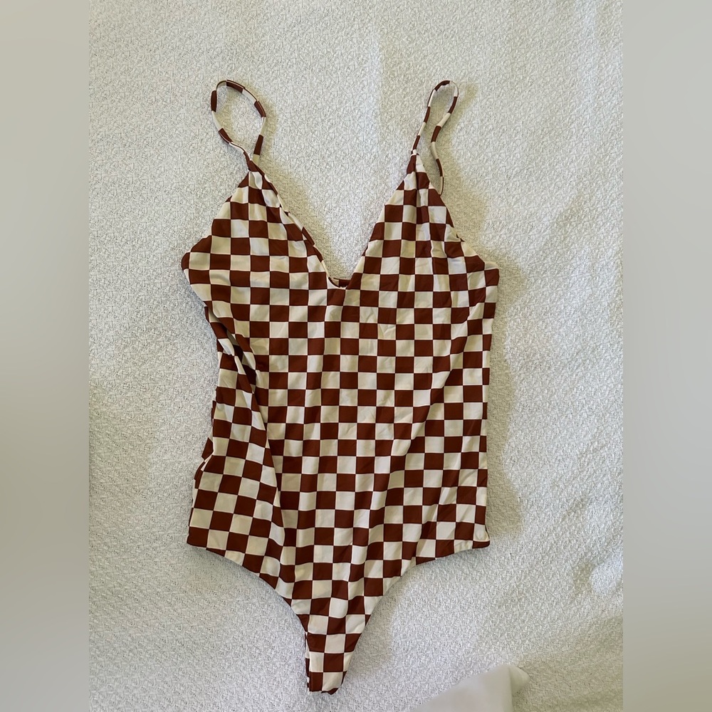 Mai everyday bodysuit, size small, like new!